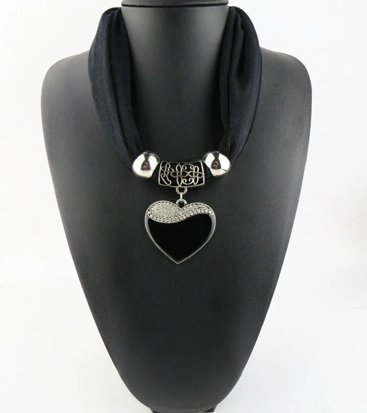 Women's Fashion Simple Heart-Shaped Pendant Scarf - HZ TANOLI LLC